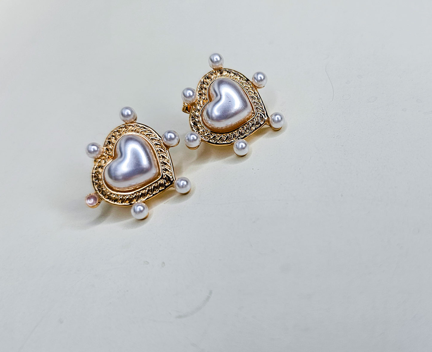 Stud heart Earrings